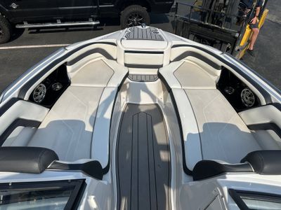 2016 Yamaha 242 Ltd S - Photo 12